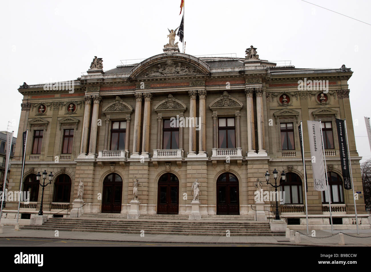 Grand Theater, ein Opernhaus, die eine Nachbildung der Paris Oper Garni ist Platz Neuve Genf Schweiz Stockfoto