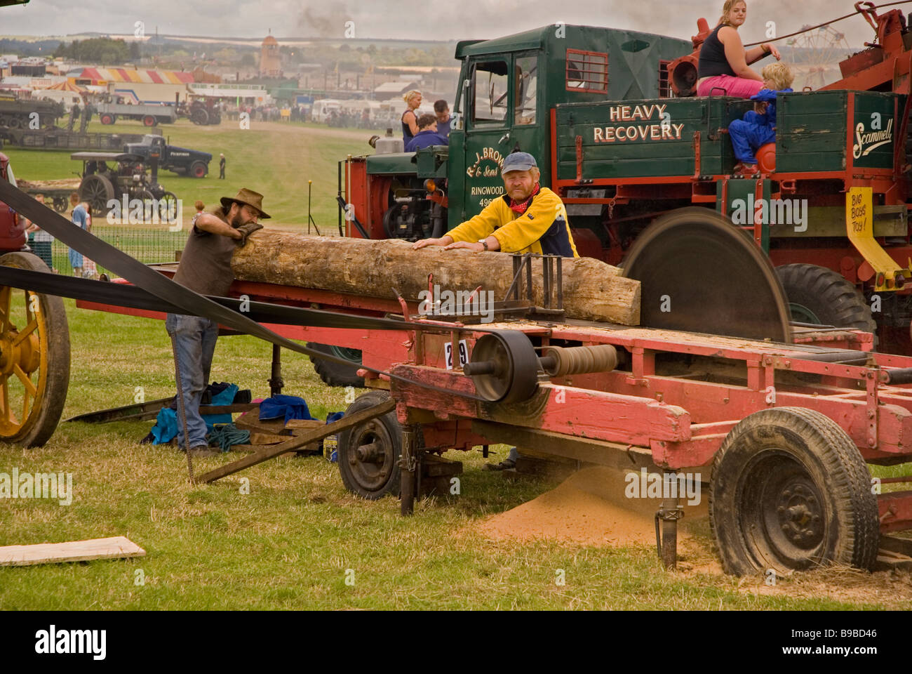 Melden Sie sich schneiden Blandford Forum Dorset Steam Engine Rallye Stockfoto