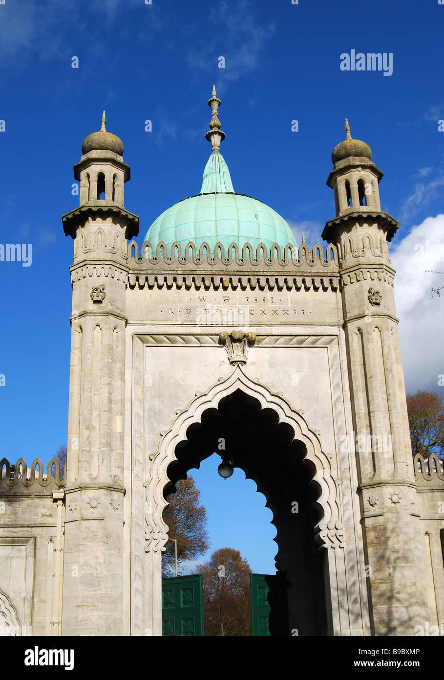 Eingang Tor zum Garten der Royal Pavilion in Brighton East Sussex England Stockfoto