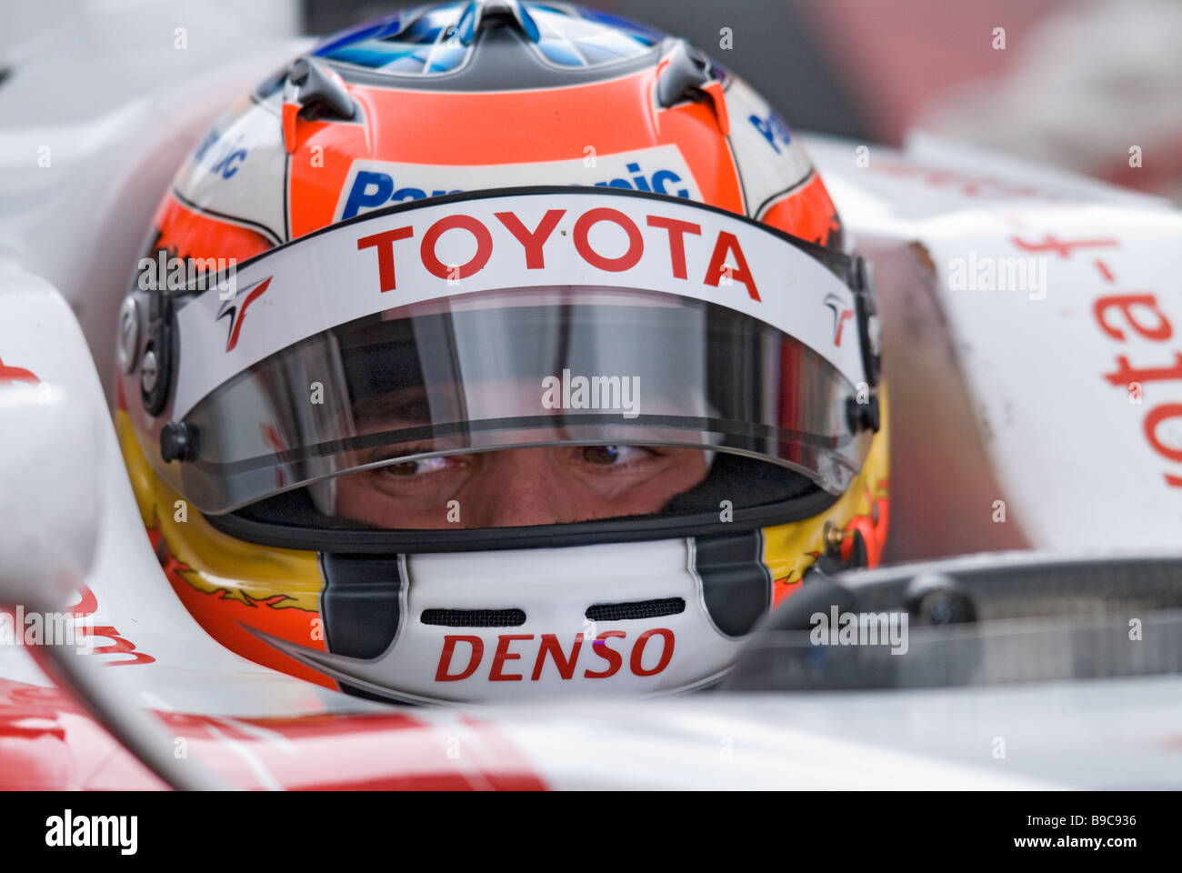 Timo Glock im Toyota TF109 Rennwagen während der Formel-1-Tests Sitzungen in der Nähe von Barcelona im März 2009 GER. Stockfoto