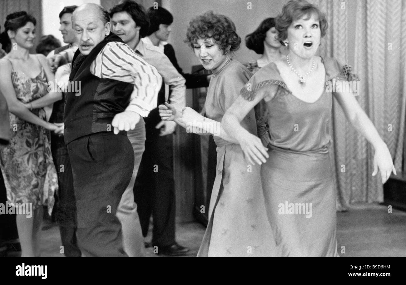 Lyudmila Gurchenko direkt an der Dreharbeiten Mechaniker Gawrilow s