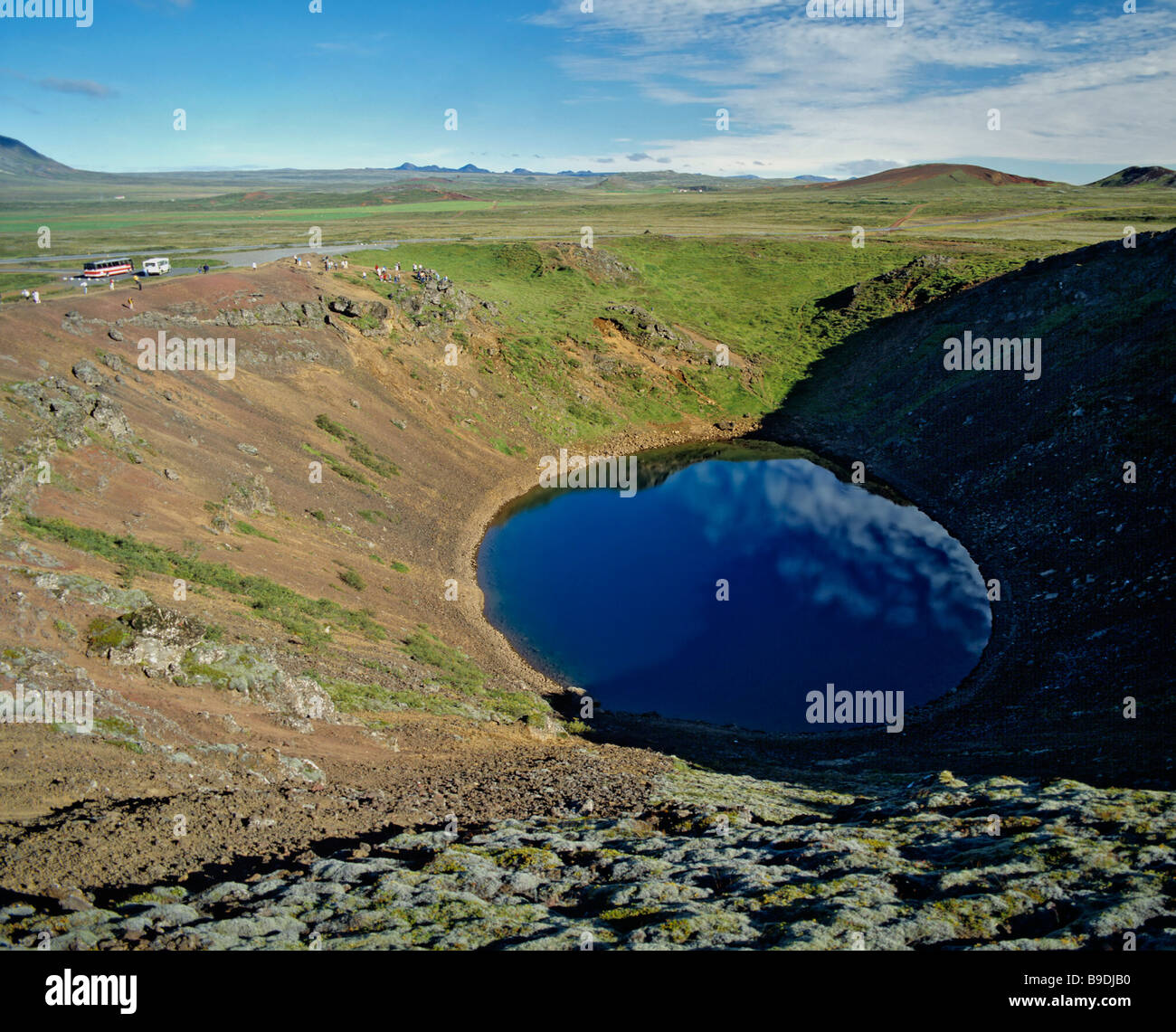 Kleine Krater-See in der Nähe von Reykjavík, Island Stockfoto