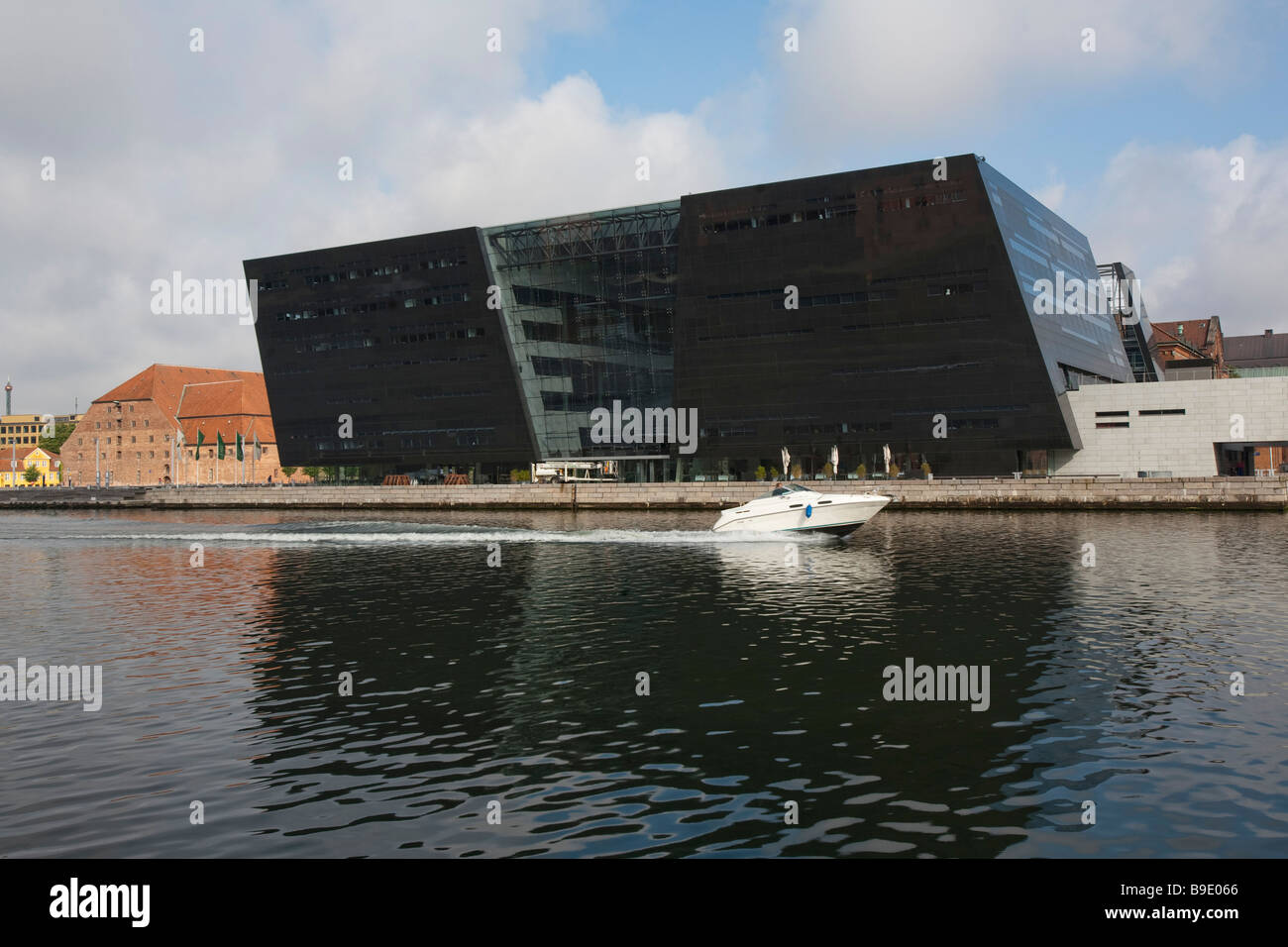 Den Sorte Diamant Black Diamond Gebäude Bibliothek Kopenhagen Dänemark Stockfoto