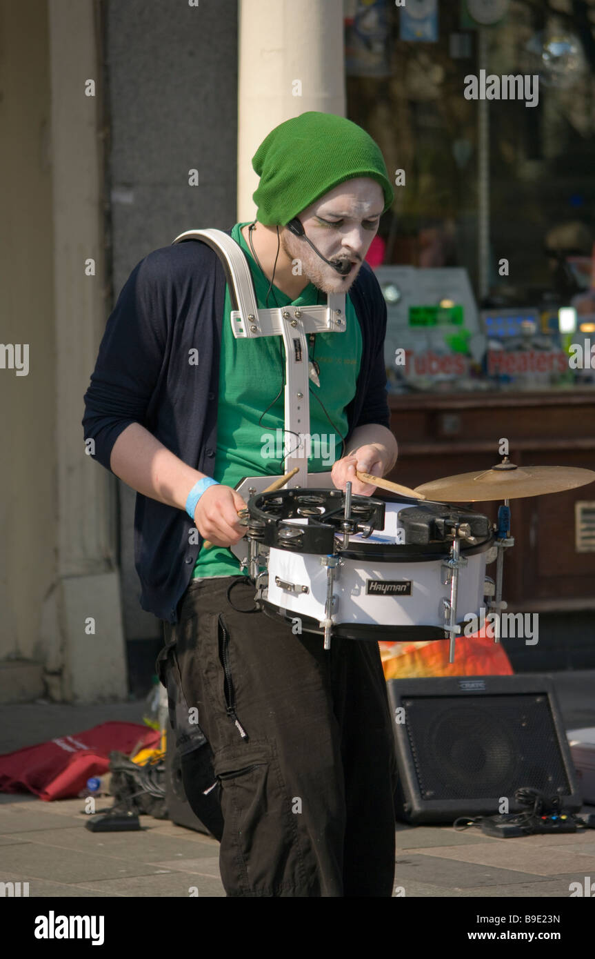 Straßenkünstler Musiker Busker Entertainer Brighton East Sussex England Stockfoto