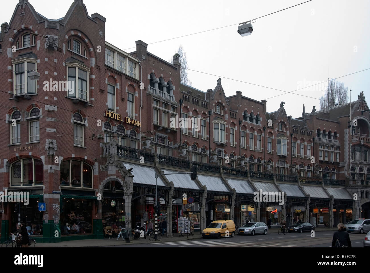 Einkaufen & Hotel Arcade-Amsterdam Stockfoto