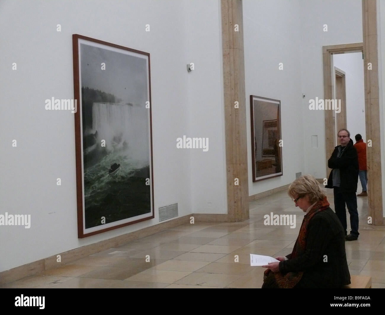 Deutschland Munchen Haus Der Kunst Ausstellung Kunstler Andreas