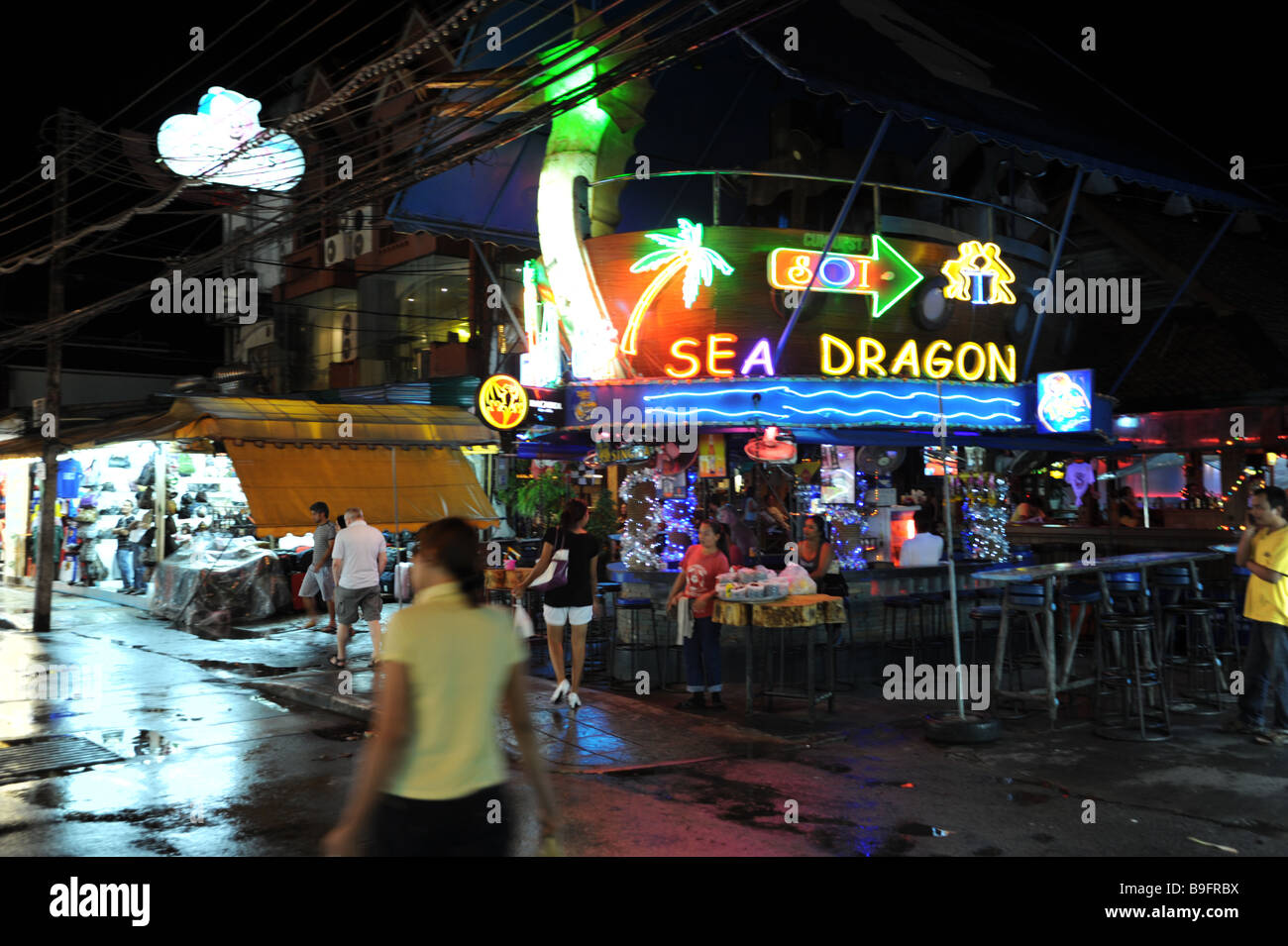 Nachtleben auf der walking street Patong Beach Phuket Thailand Stockfoto