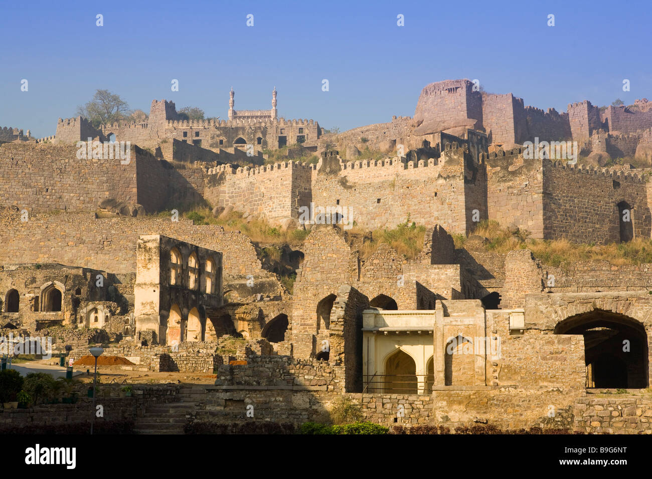 Ruinen von golconda fort -Fotos und -Bildmaterial in hoher Auf…