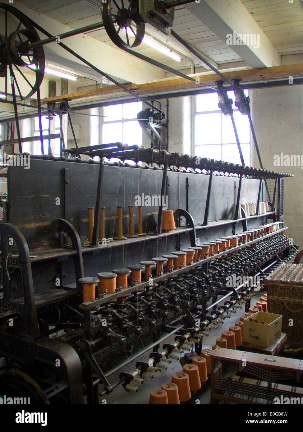 Traditionelle Fräsen Equiptment wollene Baumwollspinnerei an der industriellen Musem Bradford Stockfoto