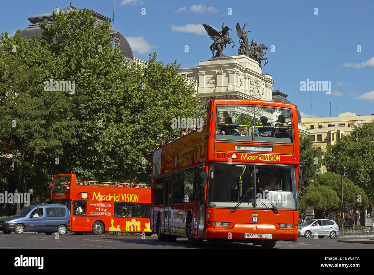 Spanien Madrid Atocha Plaza de Emperador Carlos V. Busse Stadt-Rundfahrt Tourismus Stockfoto