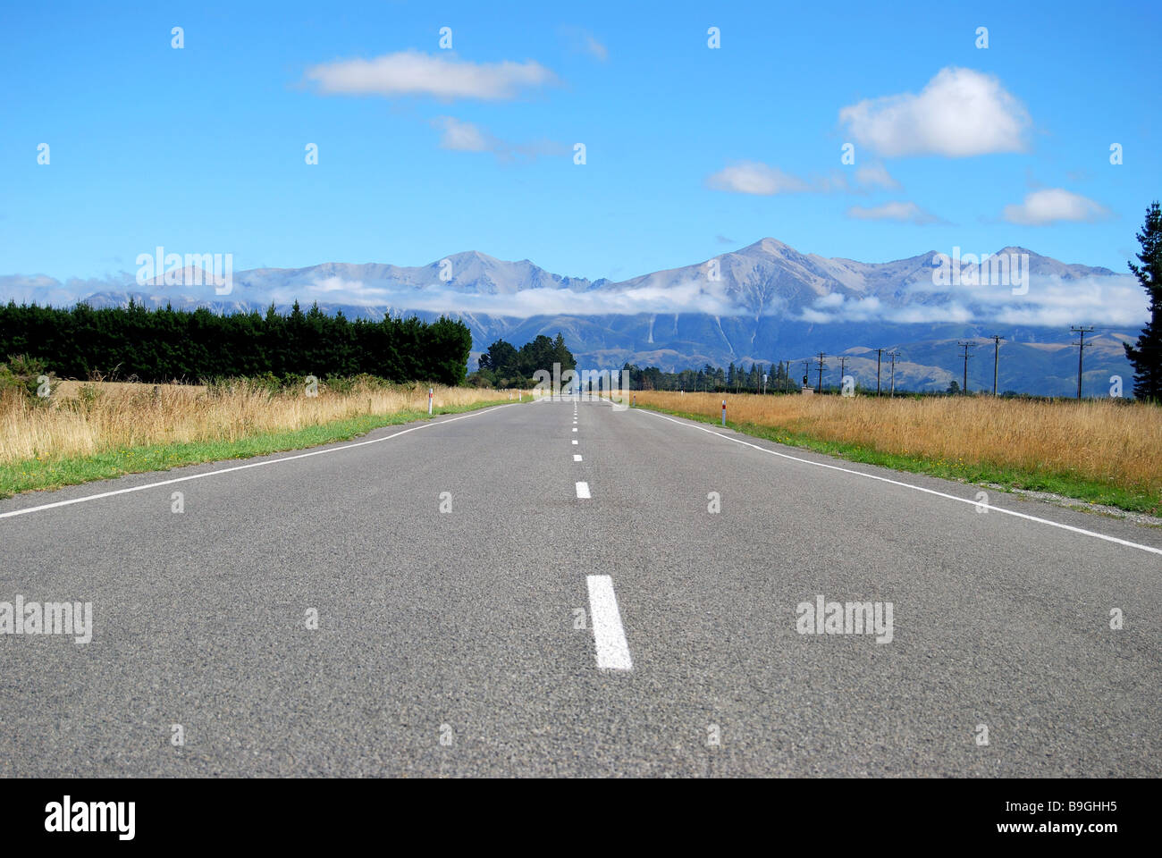 Zentrum der open Road State Highway 73, Selwyn Bezirk, Canterbury, Südinsel, Neuseeland Stockfoto