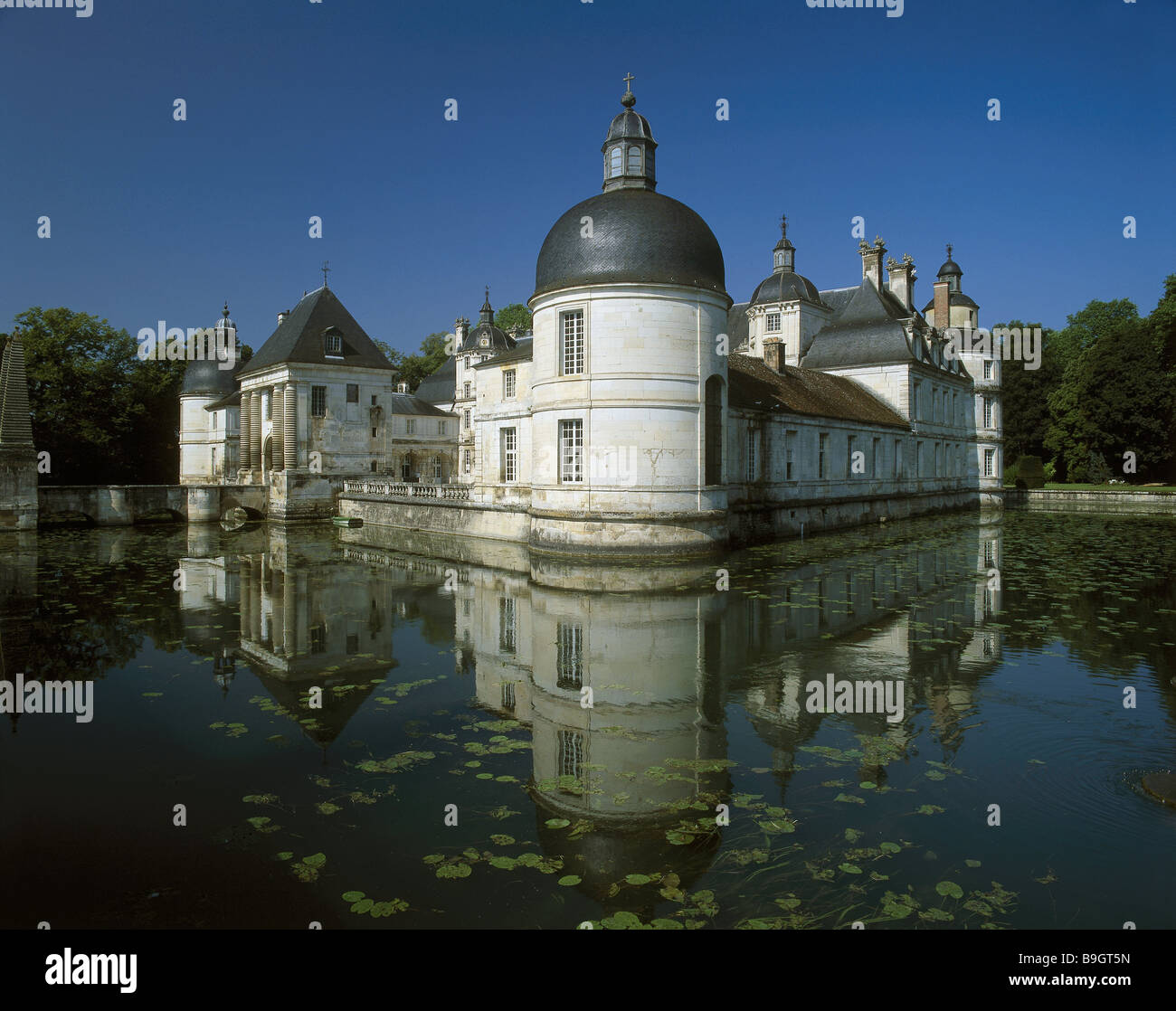 Château De Tanlay Stockfotos & Château De Tanlay Bilder Alamy