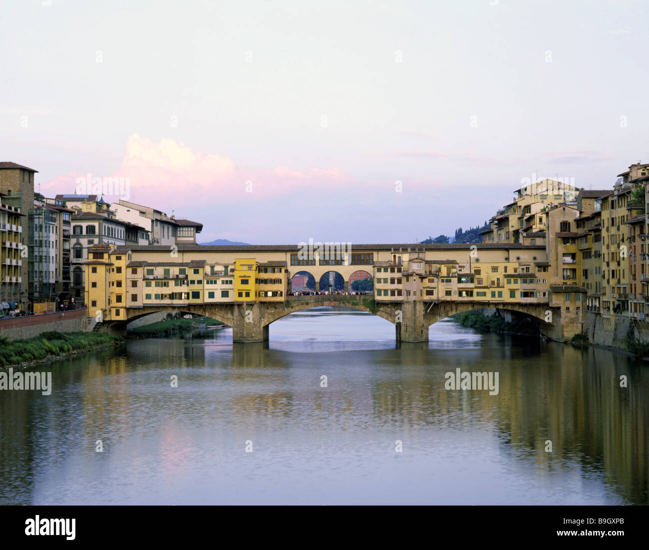 Italien Toskana Florenz Ponte Vecchio 14 Jh. Arno River Bridge-Verbindung-Brückenhäuser historisch Bau Architektur Stockfoto Italien Toskana Florenz Ponte Vecchio 14 Jh. Arno River Bridge-Verbindung-Brückenhäuser historisch Bau Architektur Stockfoto