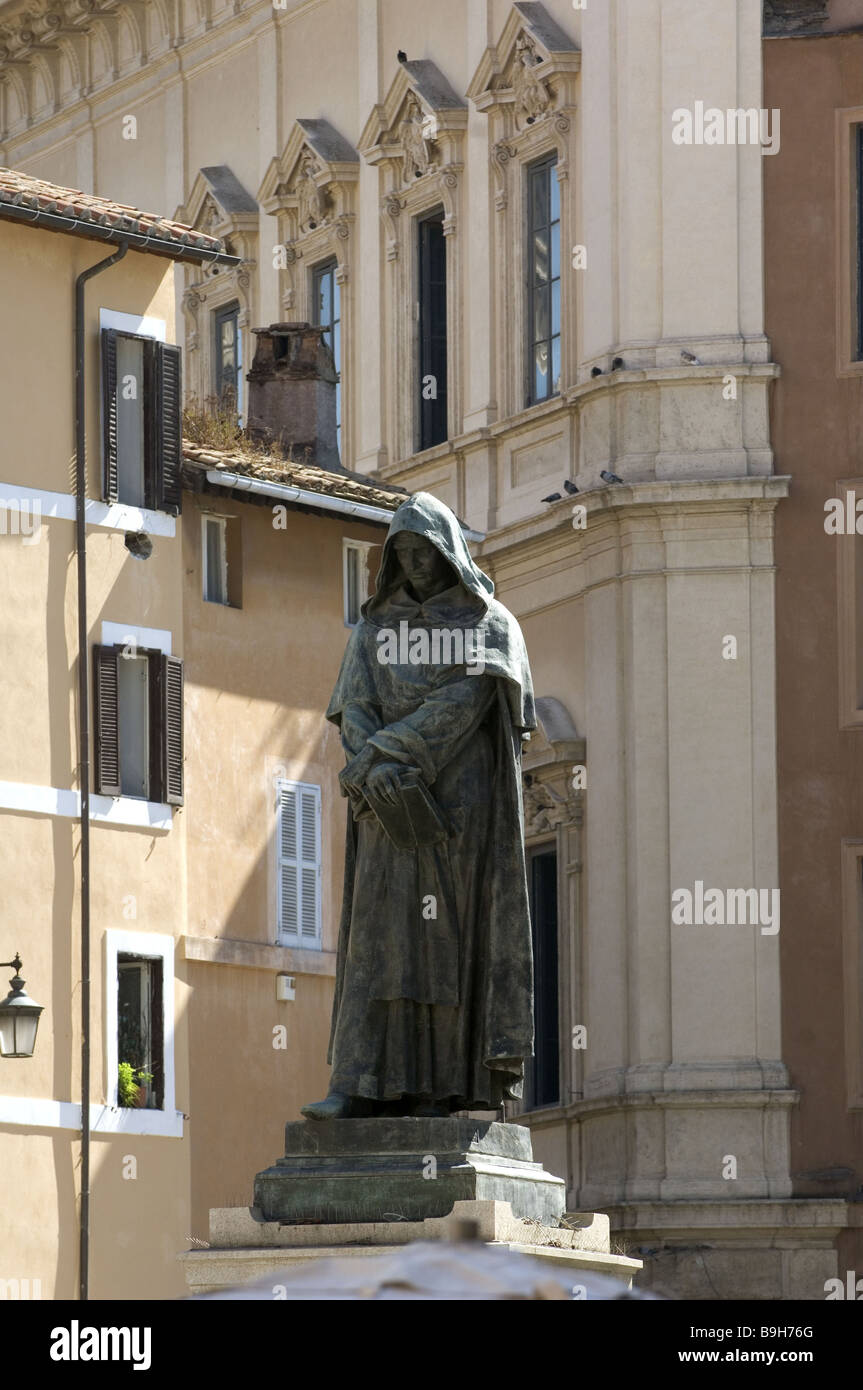 Italien Rom Campo dei Fiori Statue Giordano Bruno Stockfoto
