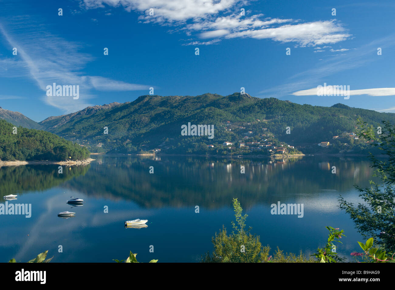 Minho, Portugal, Tras os Montes, Parque Nacional de Peneda-Gerês, Canicada See Stockfoto