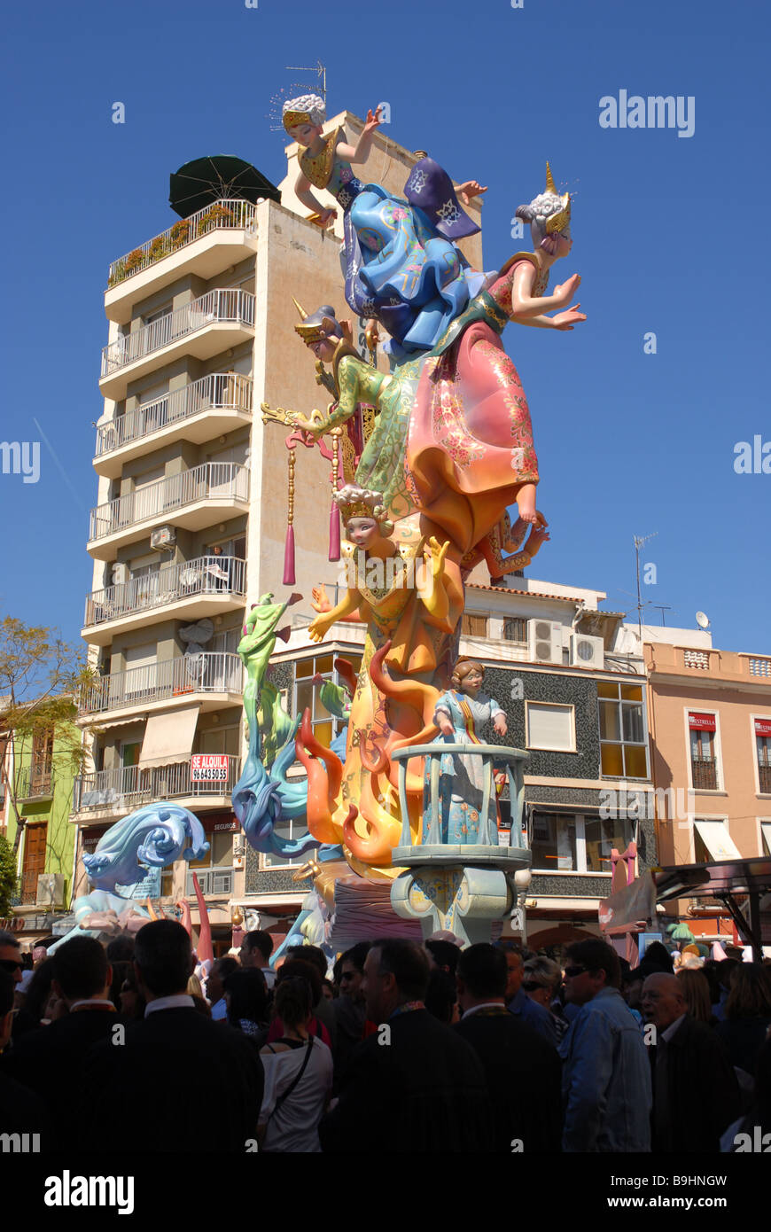 Massen an Las Fallas Fiesta, Dia de San Jose, Spanien, Denia, Provinz Alicante, Comunidad Valenciana Stockfoto
