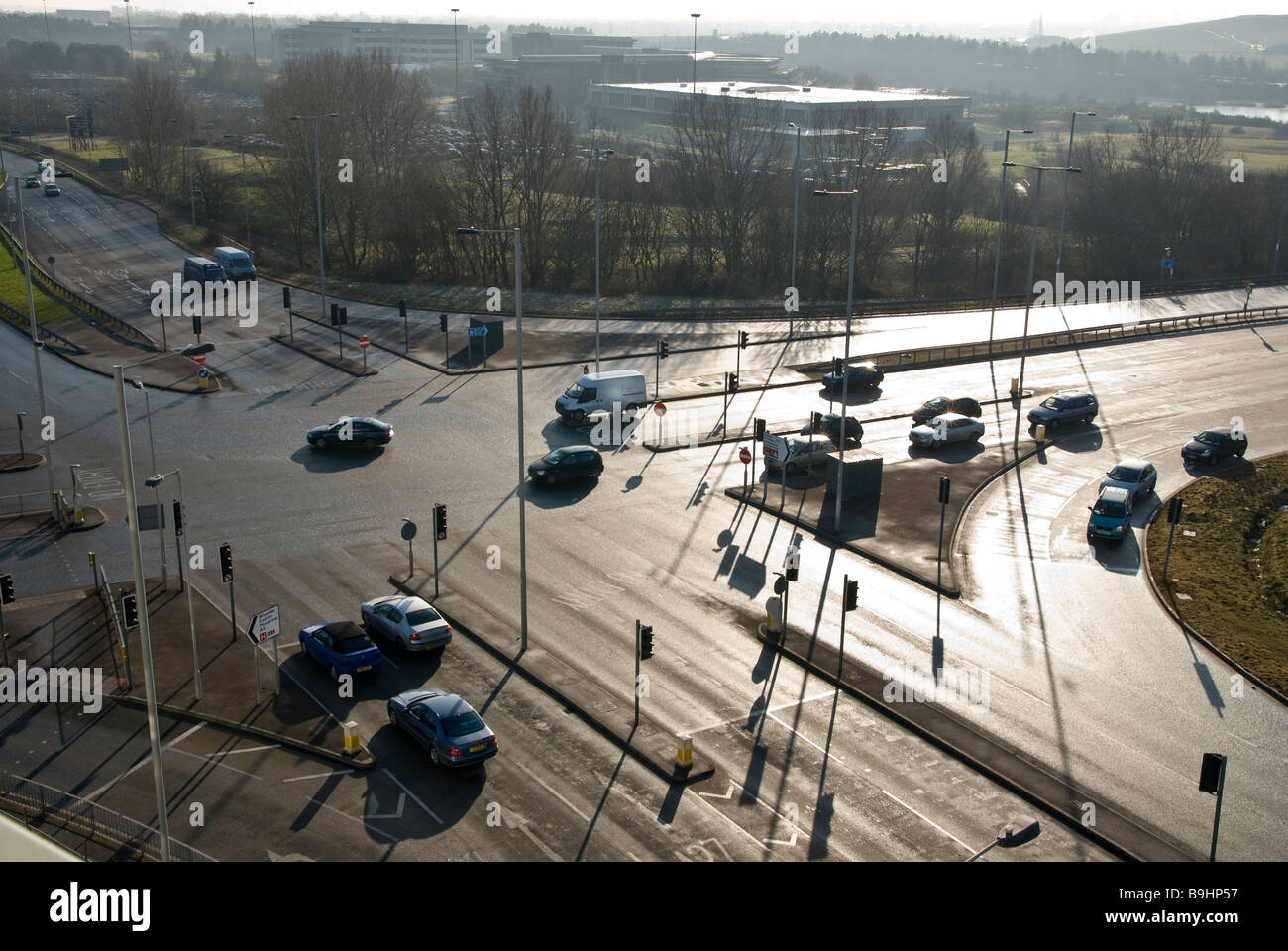 Verkehrsknotenpunkt Kreuzung mit Ampeln in Portsmouth Stockfoto