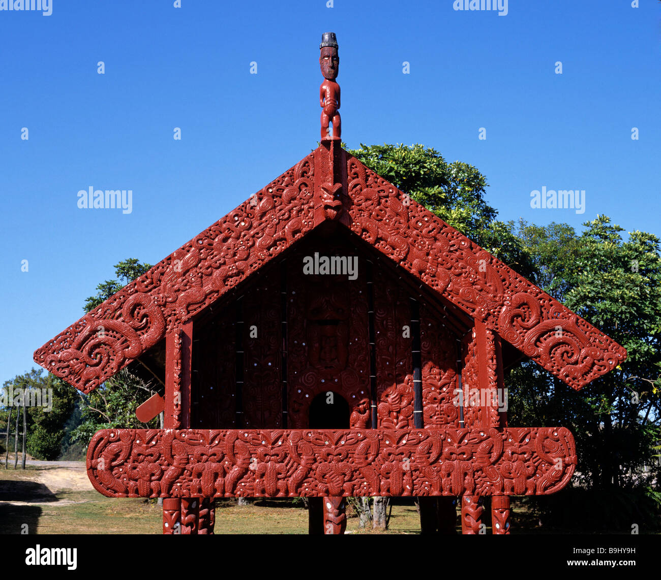 Maori carving, Rotorua, Nordinsel, Neuseeland Stockfoto