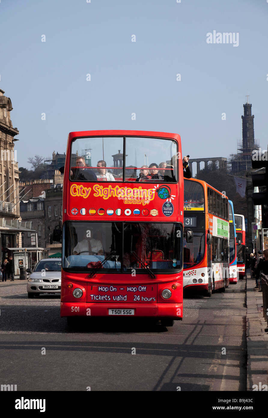Tour-Bus, Princes Street, Edinburgh Schottland, UK, Europa Stockfoto