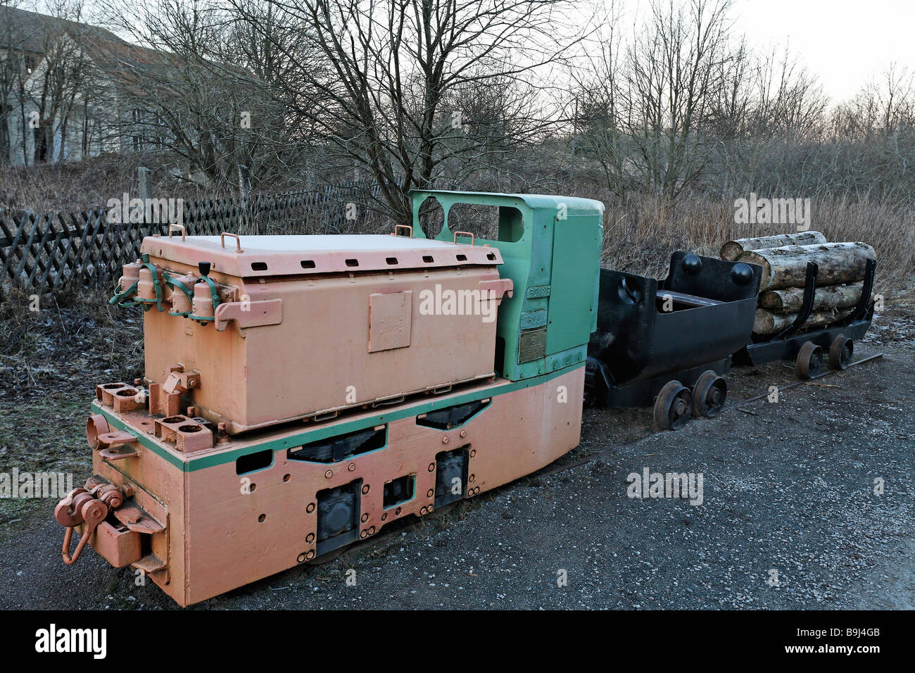 Aufgegeben, Grubenbahn, Ausstellung außerhalb der Schaubergwerk Buechenberg Mine, Elbingerode, Harz, Sachsen-Anhalt, Deutschland, Europa Stockfoto