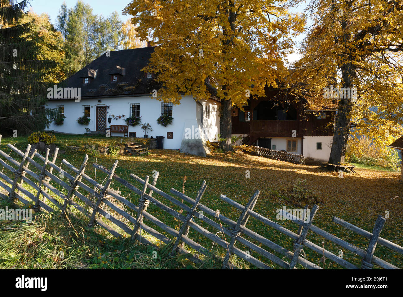 Bauernhaus auf Gaberlstrasse in Kleinlobming, Stubalpe, Steiermark, Austria, Europe Stockfoto