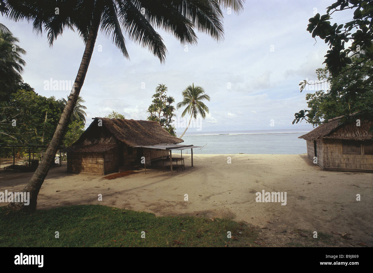 Ozeanien Melanesien Papua New Guinea Provinz neue Ire-Land Insel Neuirland Strand Kirchenschiff See Inselstaat Südpazifik Stockfoto