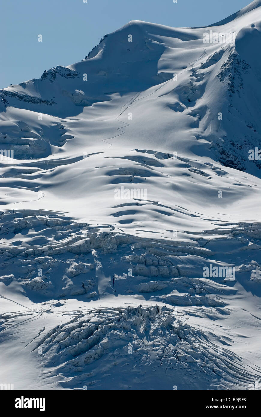 Vergletscherten Hang am Berg Piz Palue, 3900 Meter über dem Meeresspiegel in der Berninagruppe, Bündner Alpen, Kanton Graubündens, Sw Stockfoto