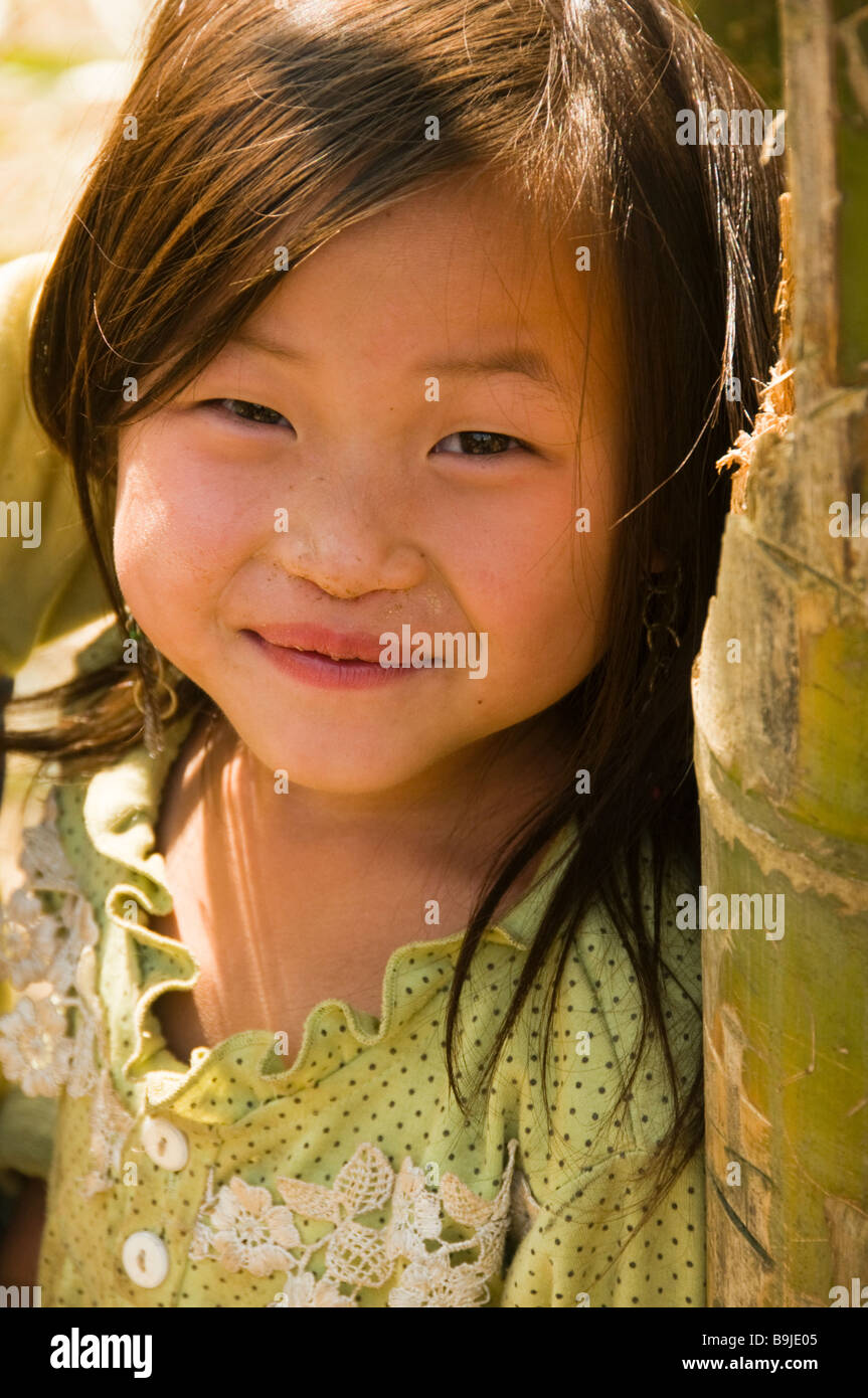 Porträt von Black Hmong Mädchen in Sapa Vietnam Stockfoto