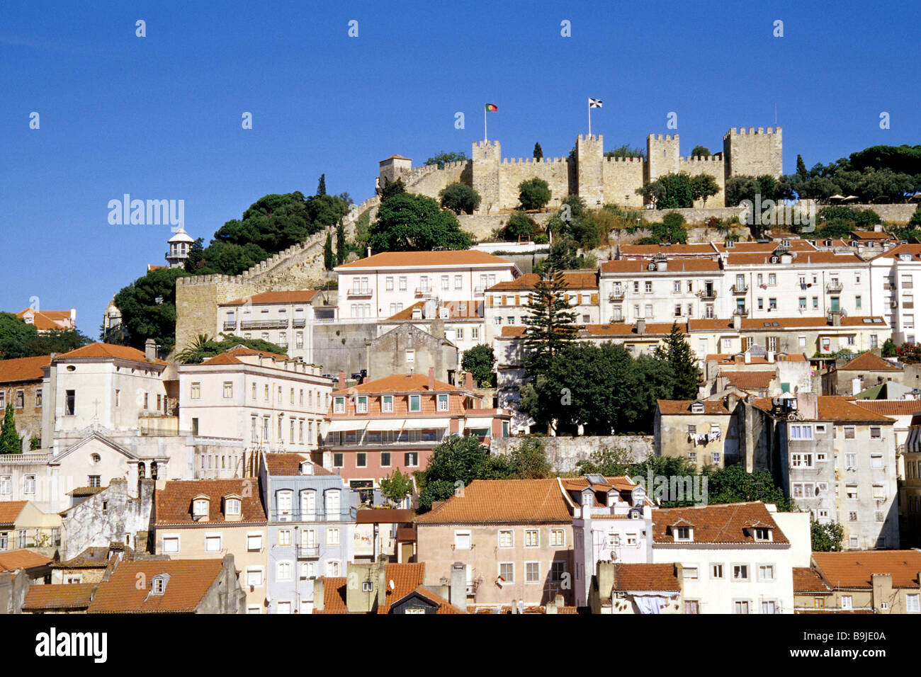 Castelo de Sao Jorge, mittelalterliche Burg im Stadtteil Mouraria, historischen Zentrum von Lissabon, Lisboa, Portugal, Europa Stockfoto