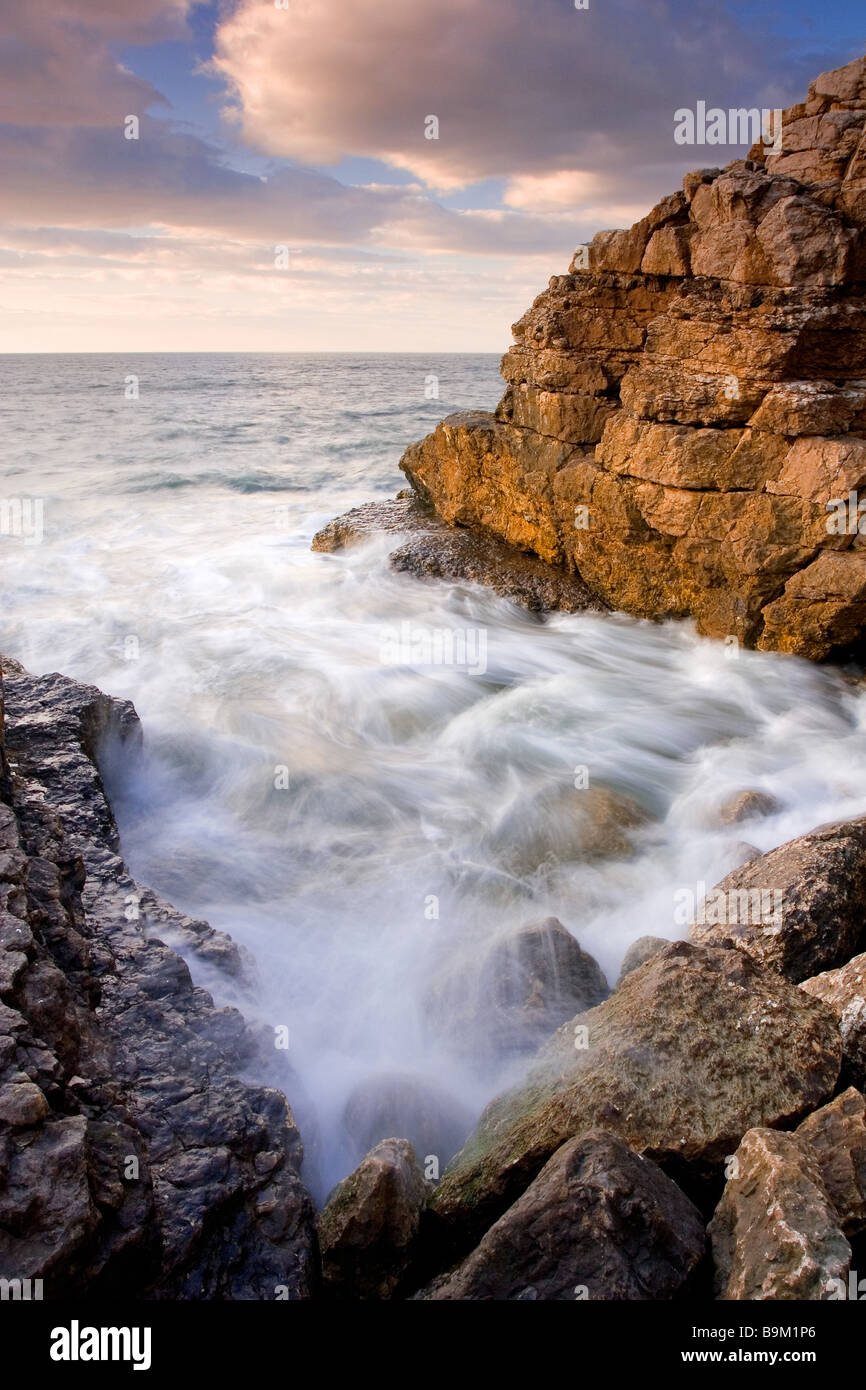 Abend in Thornwick Bay auf der East Yorkshire Küste nahe Flamborough Kopf fotografiert im April Stockfoto