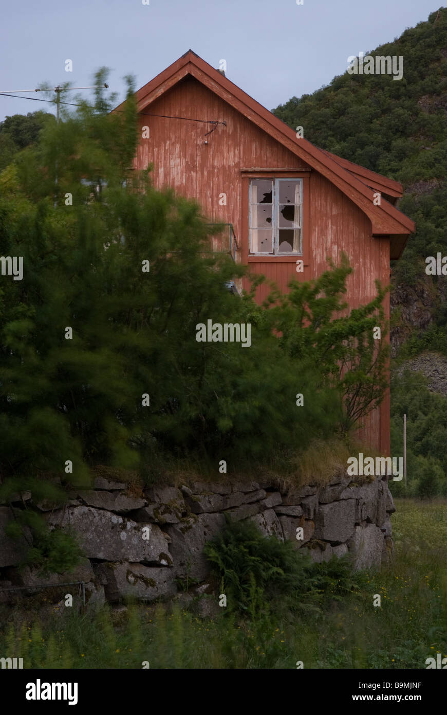 Verlassenes Haus, Leknes, Lofoten, Nordland, Norwegen, Skandinavien, Europa Stockfoto