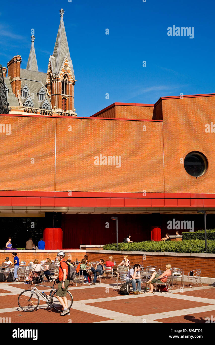 Vereinigtes Königreich, London, Camden, British Library in Richtung Bahnhof St. Pancras Stockfoto