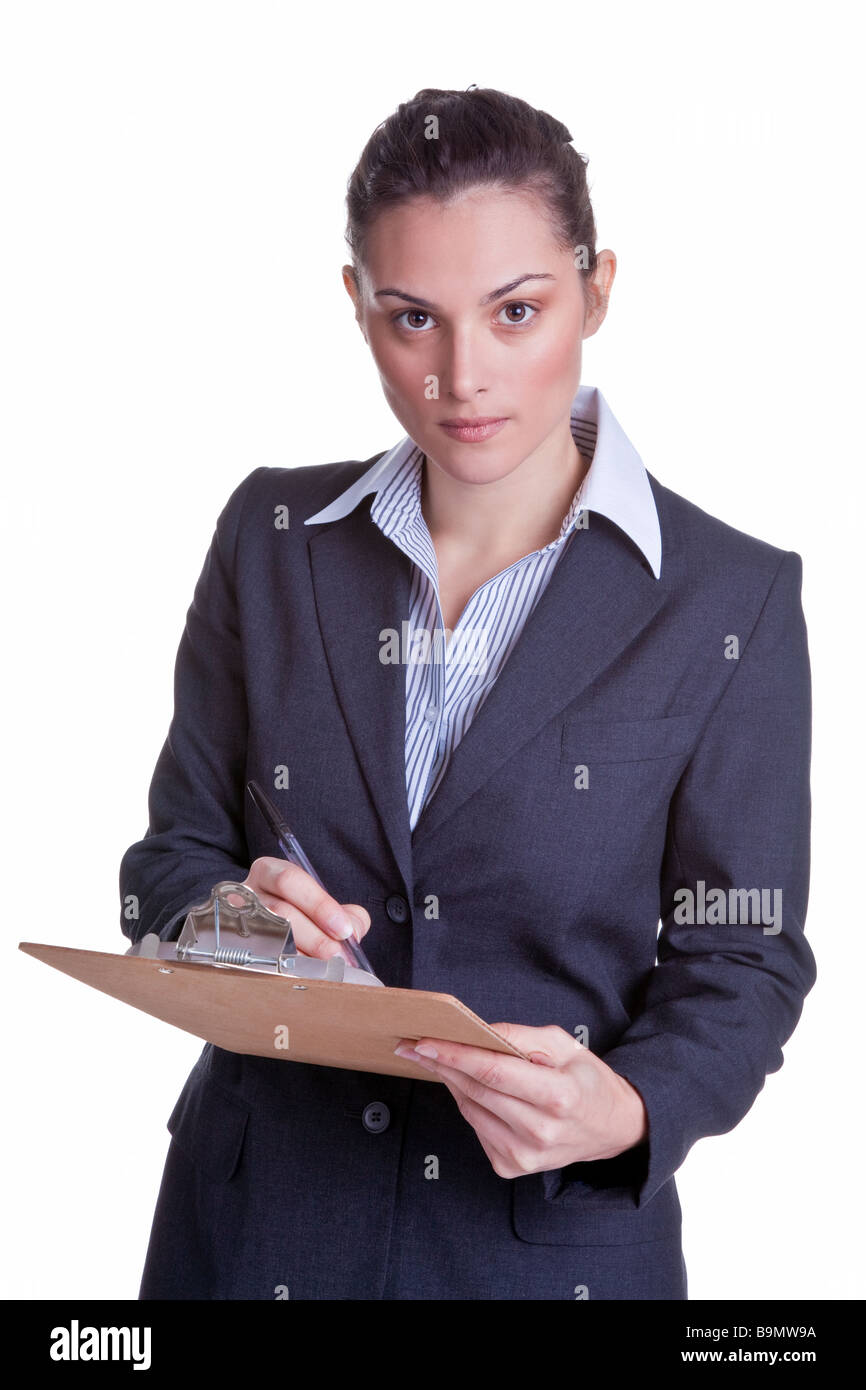 Weibliche Geschäftsfrau hält eine Zwischenablage und Stift eine Umfrage isoliert auf weißem Hintergrund Stockfoto