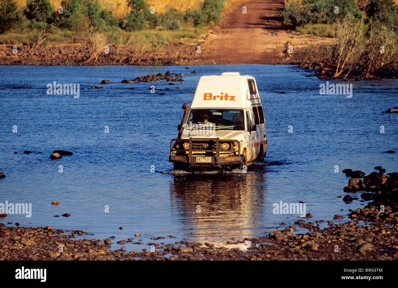 Australien, Western Australia, Kimberley-Region, ein Allrad Fahrzeug über die Gibb River Stockfoto
