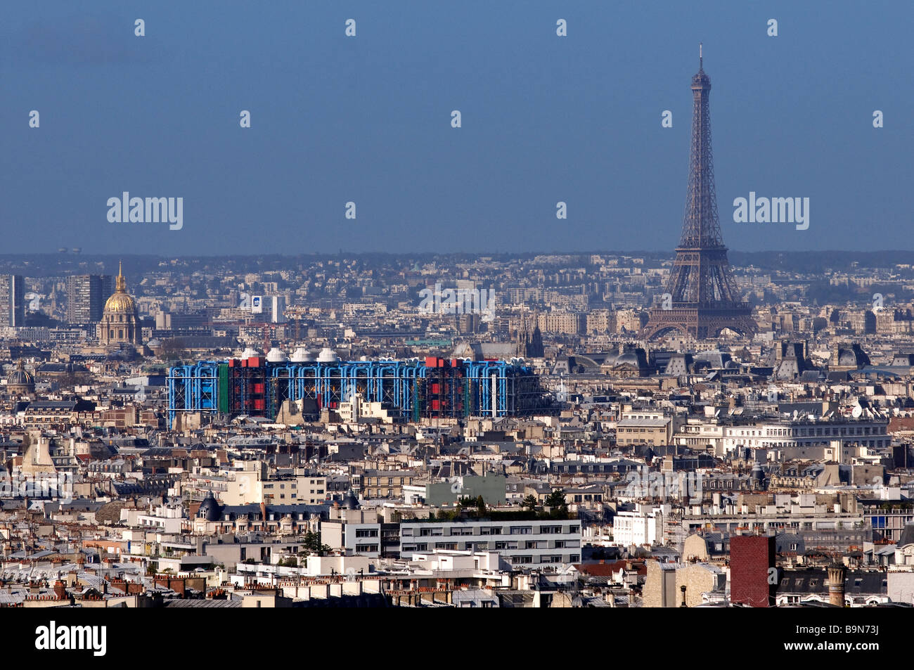 Frankreich, Paris, Gesamtansicht mit von links nach rechts der Dome des Invalides, Centre Georges Pompidou ein Eiffelturm Stockfoto
