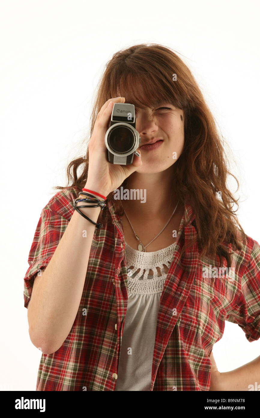 Mädchen mit alten Filmkamera Stockfoto