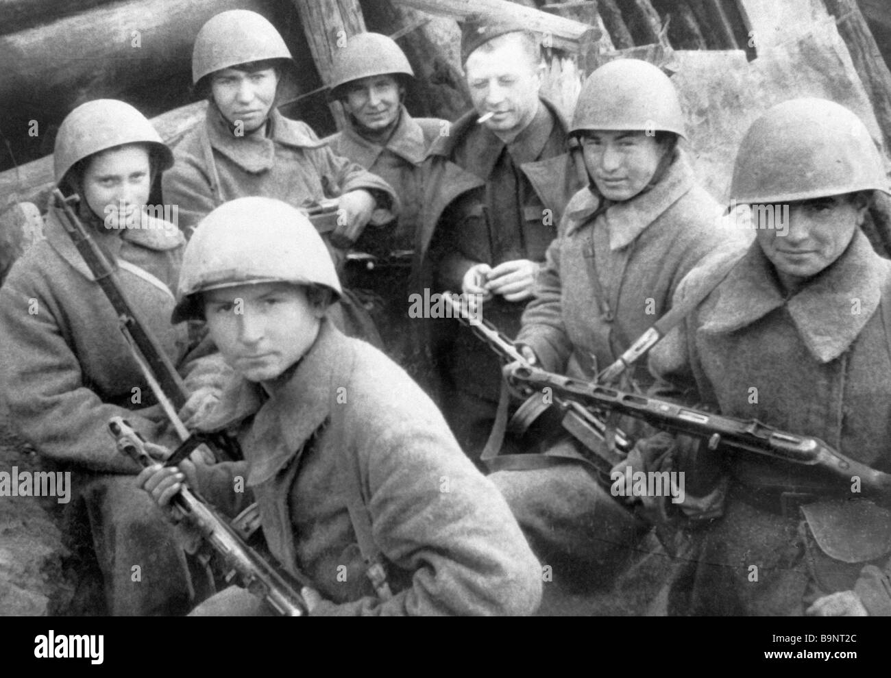 Kommandant der 13. wachen Gewehr Division Generalmajor A I Rodimtsev