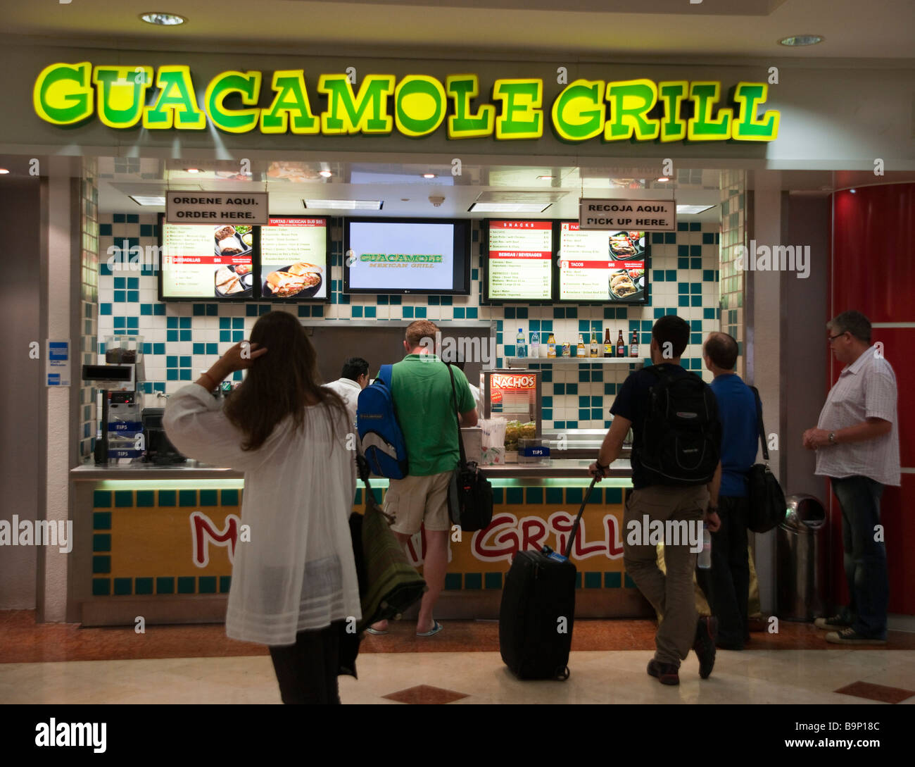 Mexiko Yucatan 2009 Flughafen Cancun die Guacamole Grill lokale mexikanische Fast-Food-bar Stockfoto