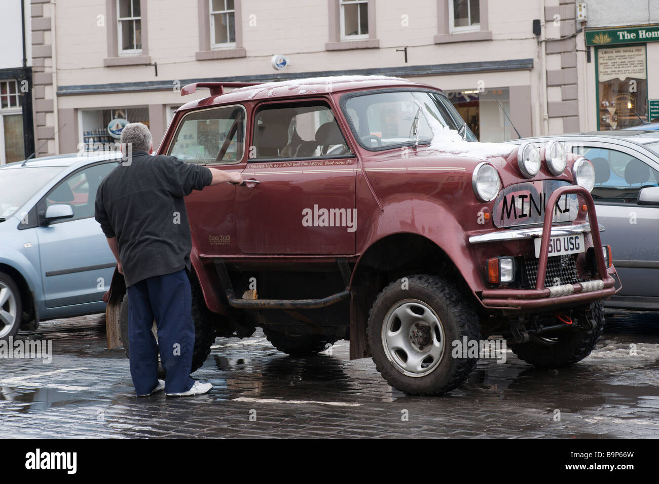 Hoch fahren Sie benutzerdefinierte Mini erstellt von Les Bell und seine Technik Werbung und sprühen Sie Malworkshop Kelso Schottland 2009 Stockfoto