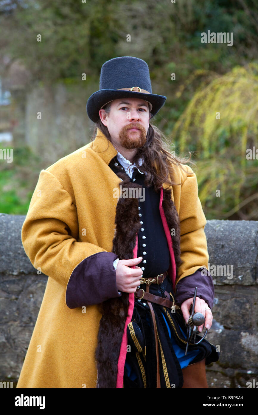 Andrew (MR) ein Land Gent. Eine englische Landschaft gentleman toff Top hat & Kostüm in Hawick Reivers Festival, Scottish Borders, Schottland, UK Hawick Stockfoto