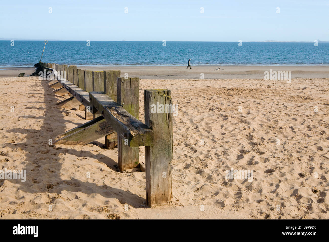 Wavebreak am Strand von Joppe Portobello, The Edinburgh am Meer Stockfoto