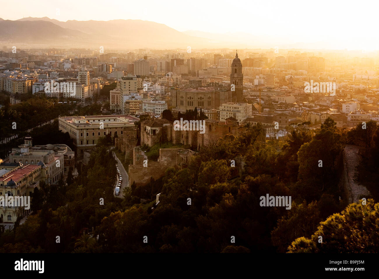 Blick über Malaga bei Sonnenuntergang, Spanien Stockfoto