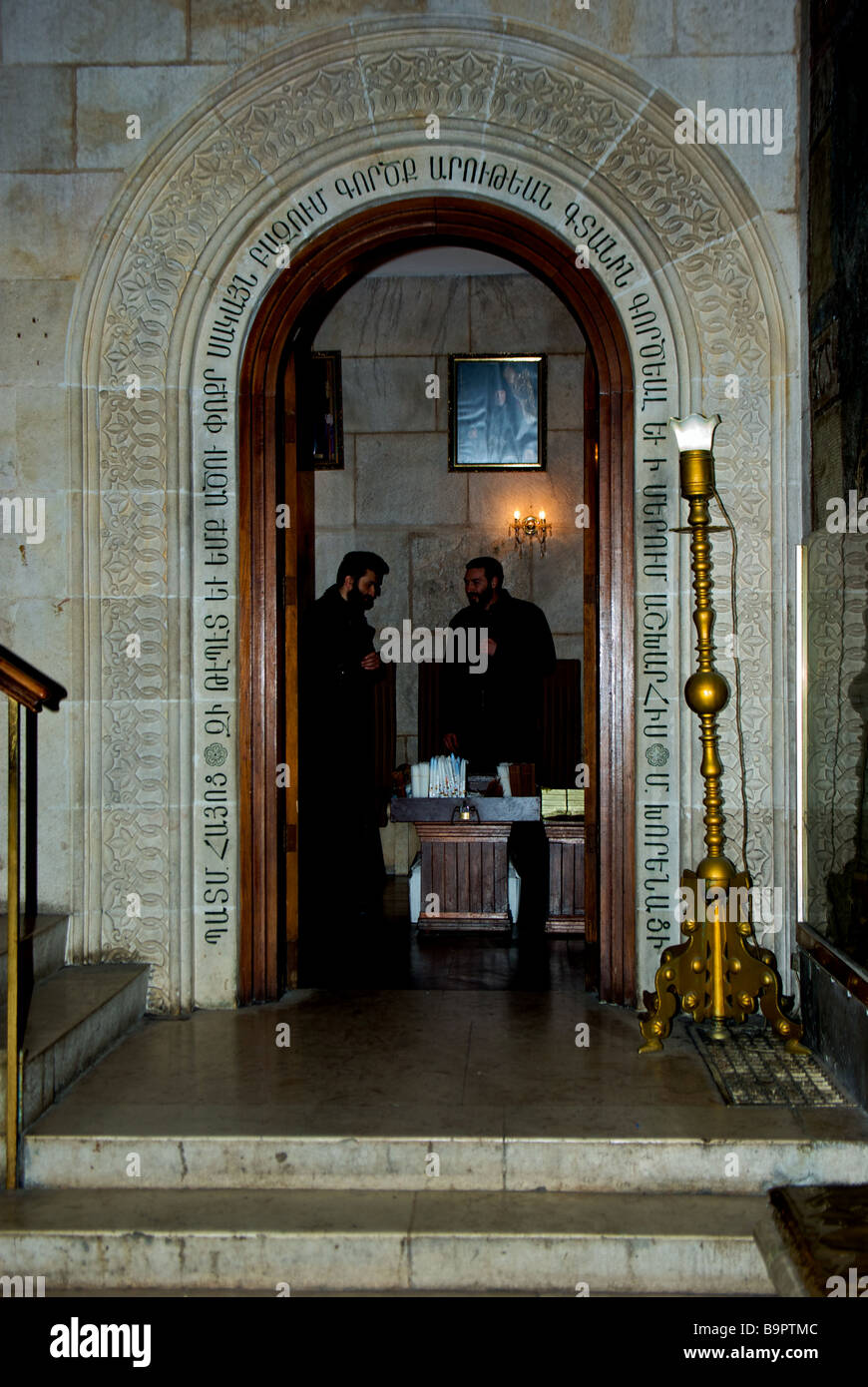 Griechisch-orthodoxen Patriarchen Sitz im Inneren der Kirche des heiligen Sepulchre oder Auferstehung in alt-Jerusalem Stockfoto