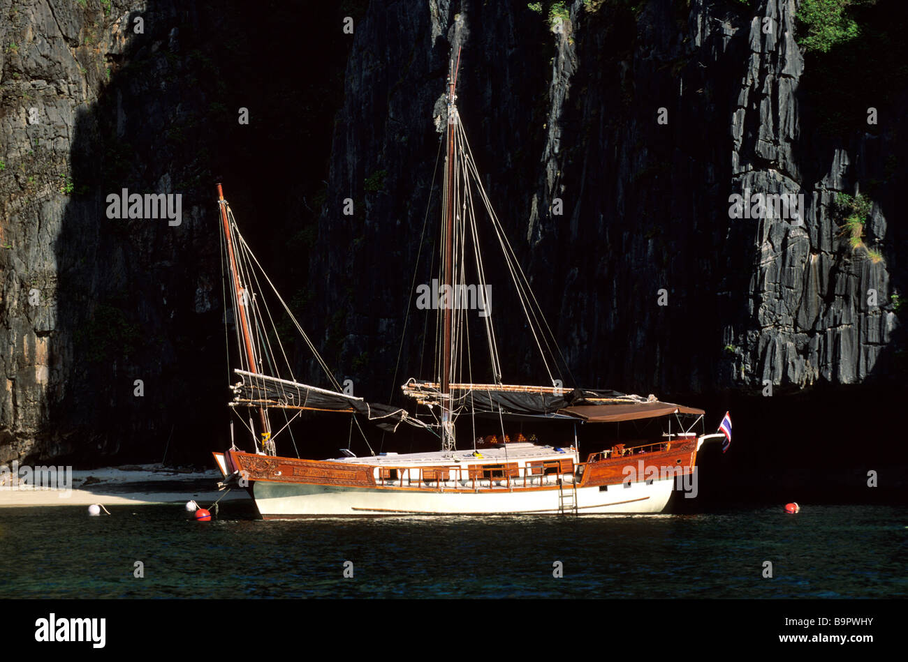 Thailand, Provinz Krabi, Koh Phi Phi Lee Island, Maya Bay, Kreuzfahrt auf den Suwan Macha Junk Stockfoto