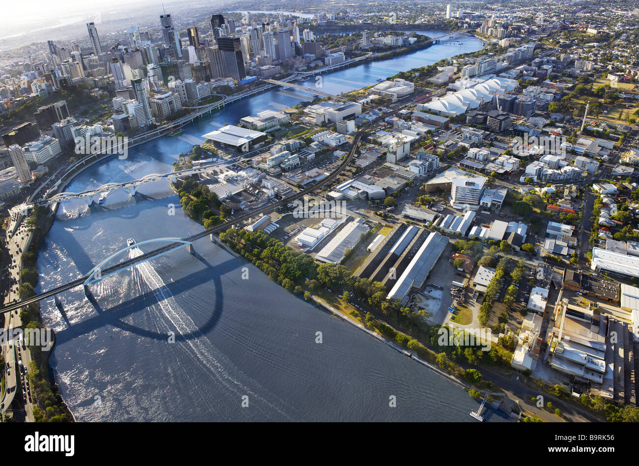 Luftbild von South Brisbane Halbinsel und Brisbane City Stockfoto