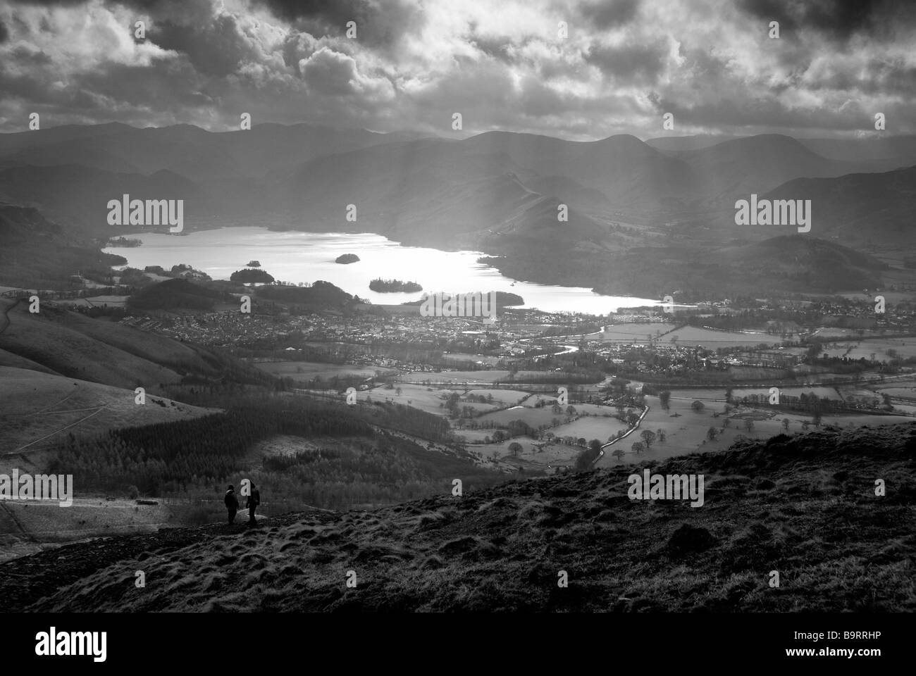 Wanderer, Derwentwater von Skiddaw Stockfoto