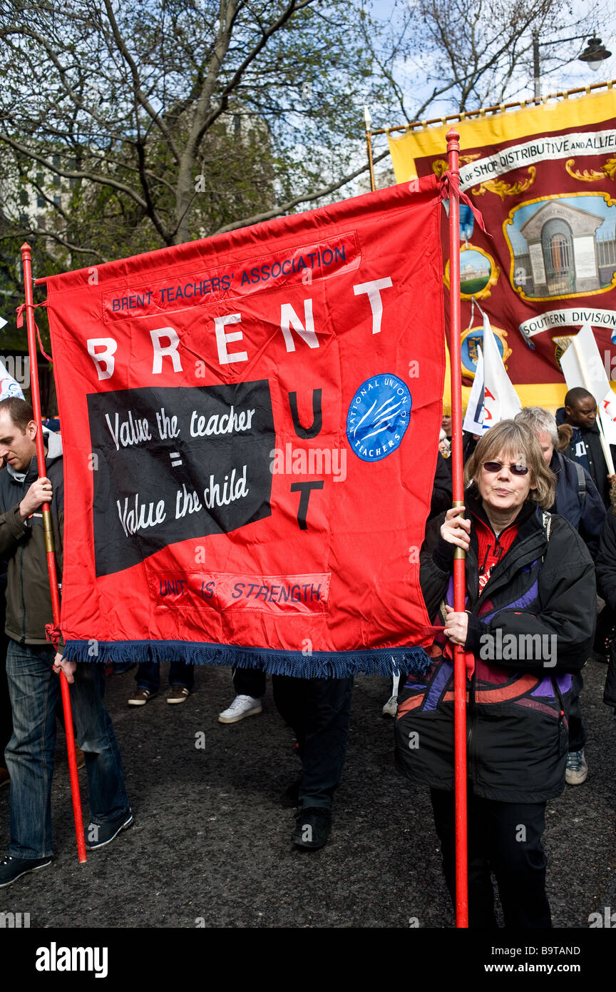 Eine Mutter union Banner auf einer Friedensdemonstration. Stockfoto