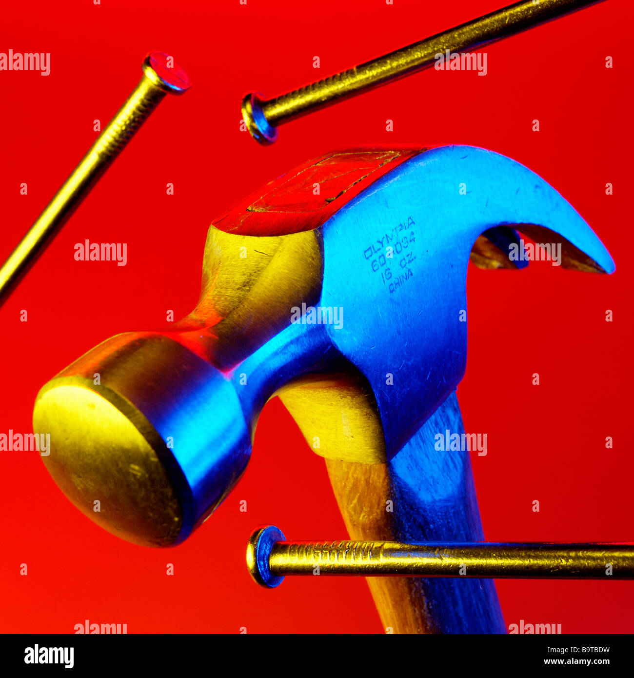 Hammer und Nägel Stockfoto