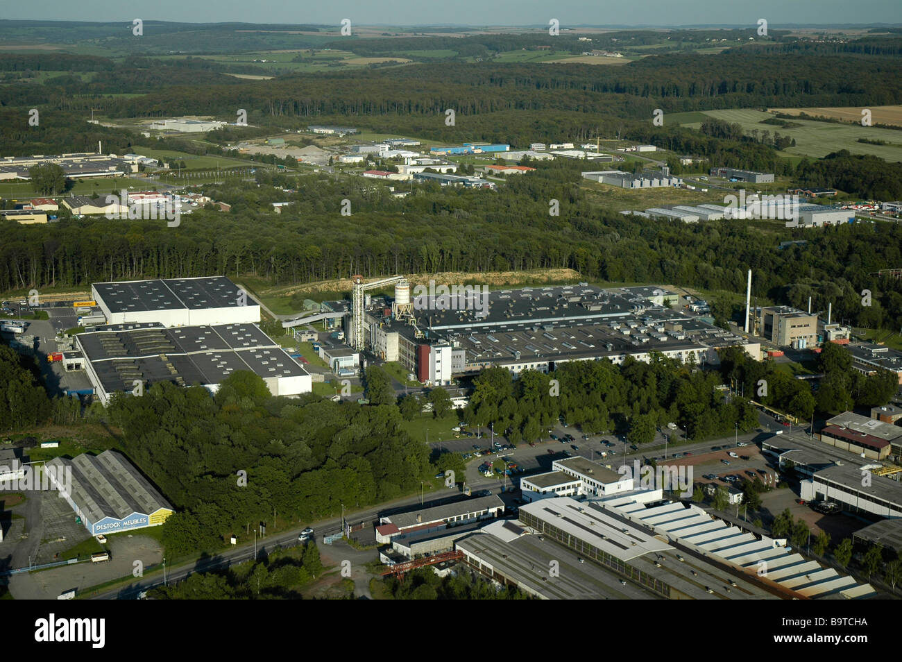 Luftaufnahme von dem französischen Continental-Reifen-Werk in Sarreguemines - Frankreich Stockfoto