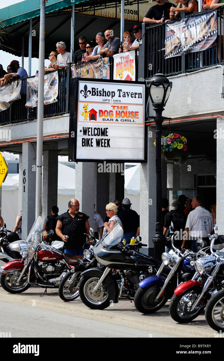 Daytona Beach Florida Biker Woche Motorrad Wallfahrt Jahresveranstaltung Stockfoto